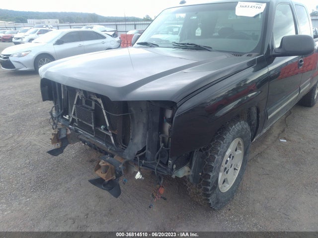2005 CHEVROLET SILVERADO 1500 LS VIN: 2GCEC19T951332059