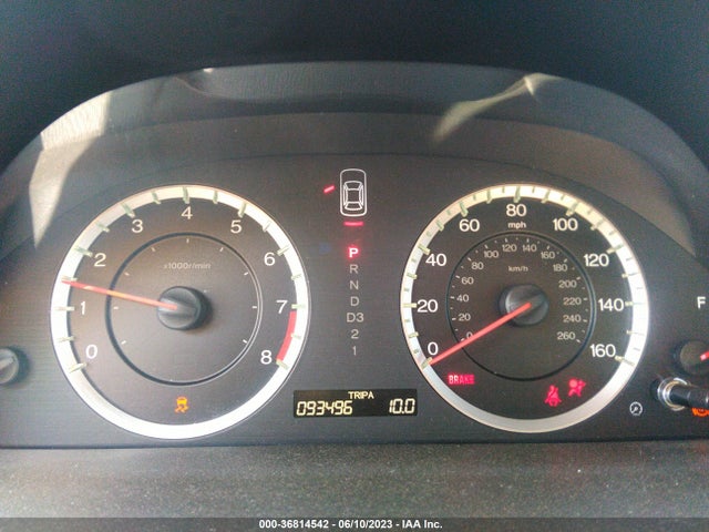 2011 HONDA ACCORD SDN EX-L VIN: 1HGCP2F80BA057363
