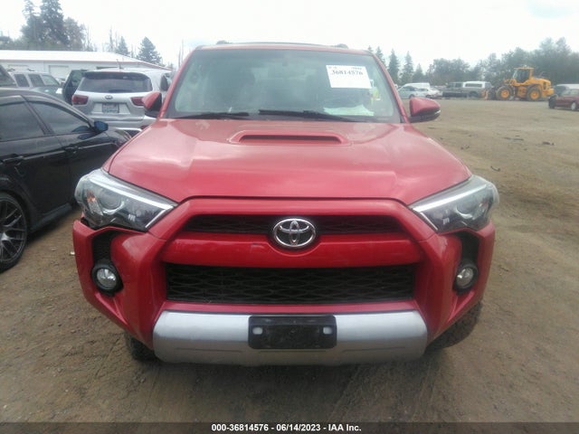 Toyota 4RUNNER SR5 2018 JTEBU5JR6J5541156 Image 3