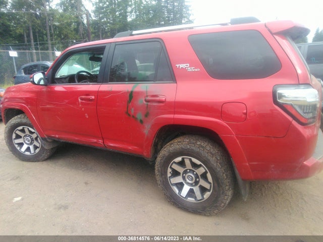 Toyota 4RUNNER SR5 2018 JTEBU5JR6J5541156 Image 5