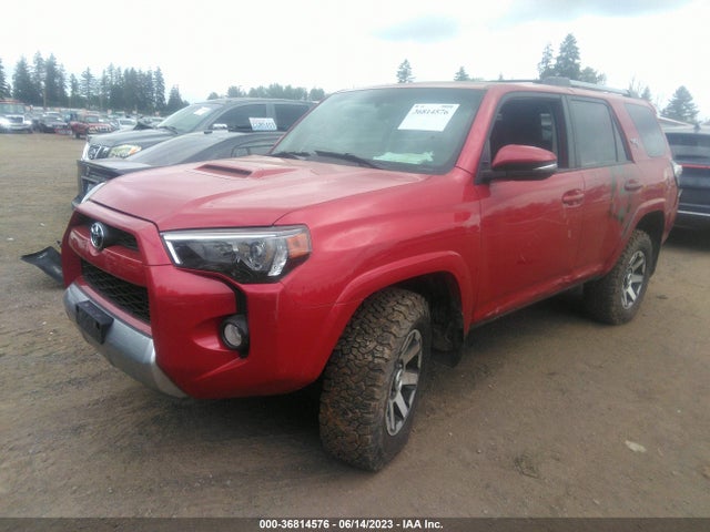 Toyota 4RUNNER SR5 2018 JTEBU5JR6J5541156 Image 2
