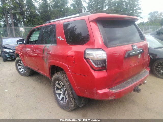 Toyota 4RUNNER SR5 2018 JTEBU5JR6J5541156 Image 8