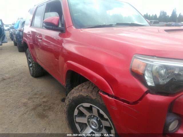 Toyota 4RUNNER SR5 2018 JTEBU5JR6J5541156 Image 11