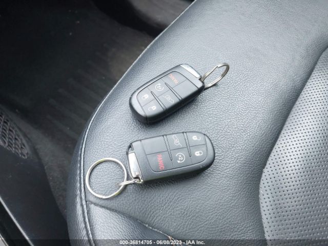 3C4NJDCB6JT396950 Jeep Compass Limited