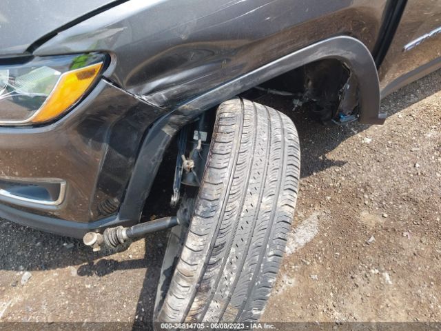 3C4NJDCB6JT396950 Jeep Compass Limited