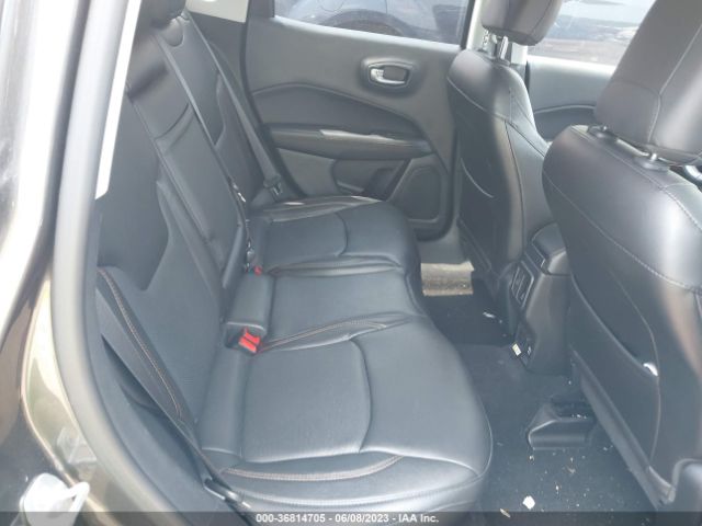 3C4NJDCB6JT396950 Jeep Compass Limited