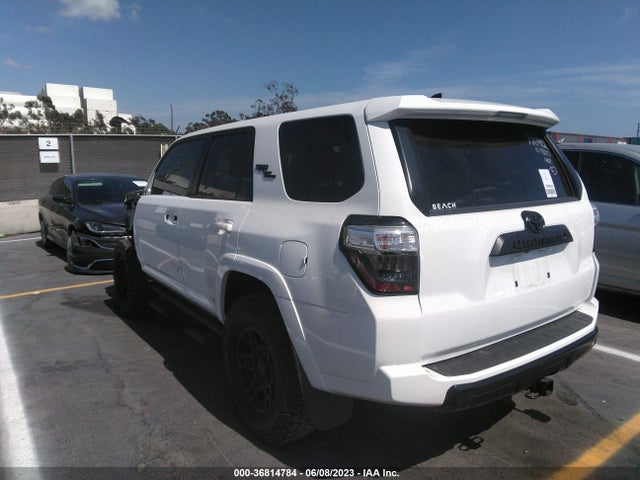Toyota 4RUNNER SR5 2019 JTEBU5JR1K5683366 Image 4