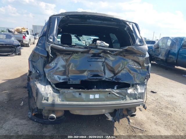 1FM5K7D82GGD27165 Ford EXPLORER XLT