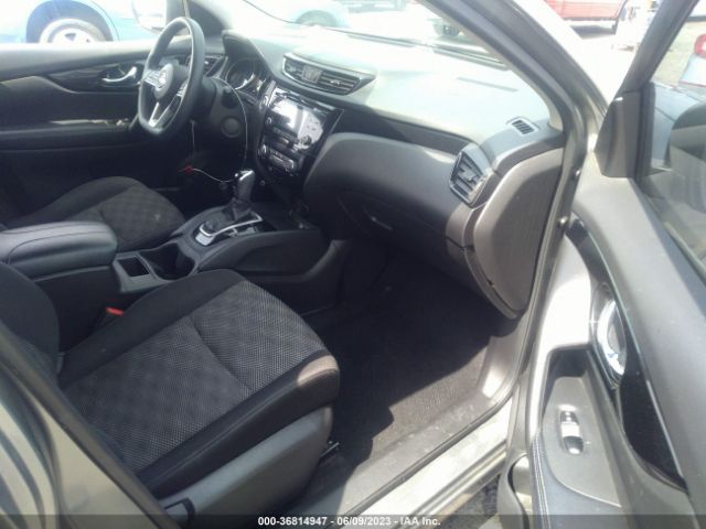 JN1BJ1CP4HW002351 Nissan Rogue Sport Sv