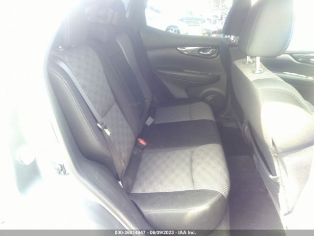 JN1BJ1CP4HW002351 Nissan Rogue Sport Sv