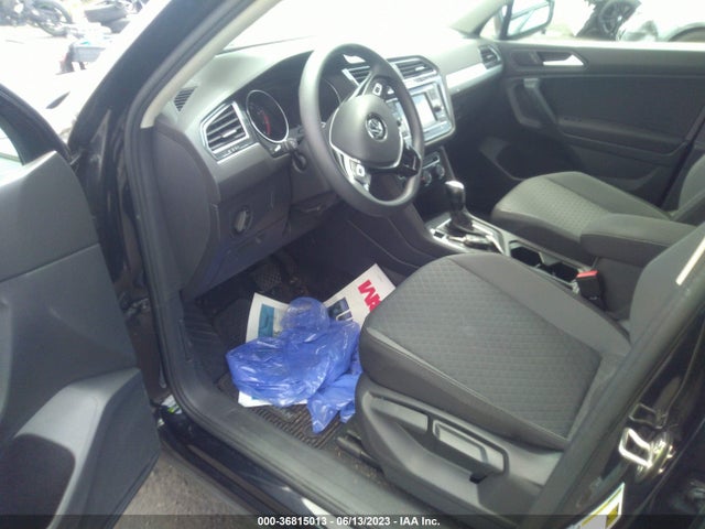 3VV1B7AX1KM193702 Volkswagen TIGUAN S