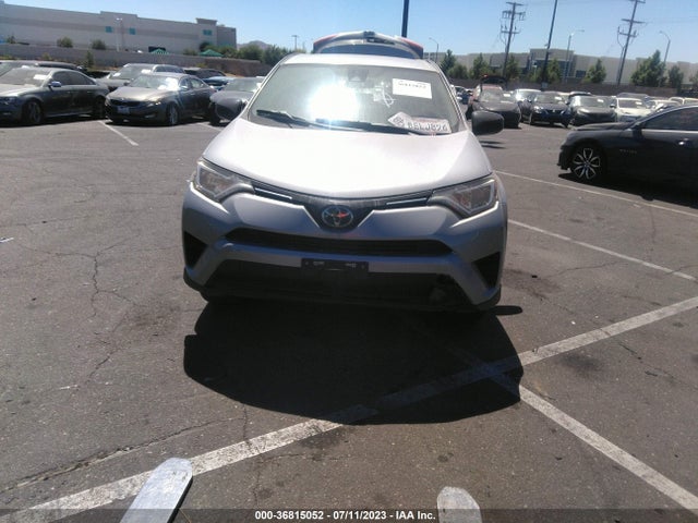 Toyota RAV4 LE 2018 JTMZFREV6JJ181793 Image 13