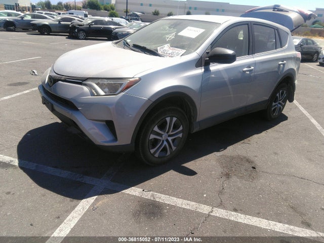 Toyota RAV4 LE 2018 JTMZFREV6JJ181793 Image 2