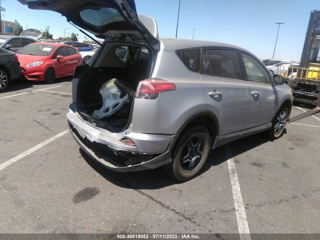 Toyota RAV4 LE 2018 JTMZFREV6JJ181793 Image 4