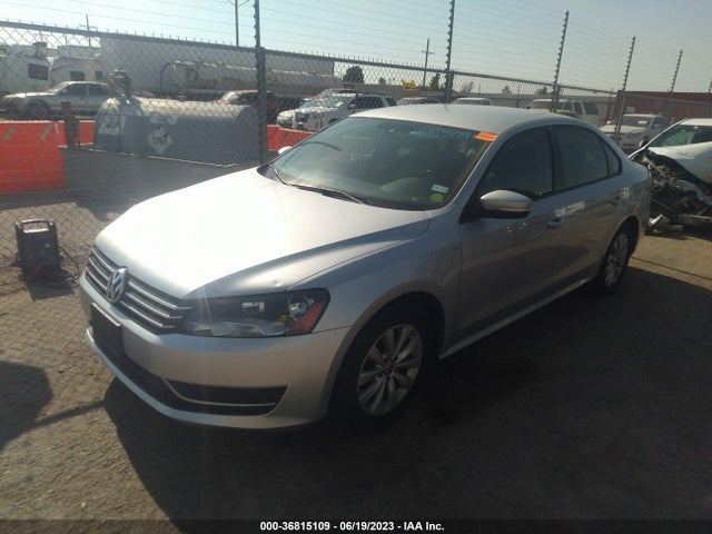 1VWAT7A39FC037971 Volkswagen Passat 1.8t Wolfsburg Ed