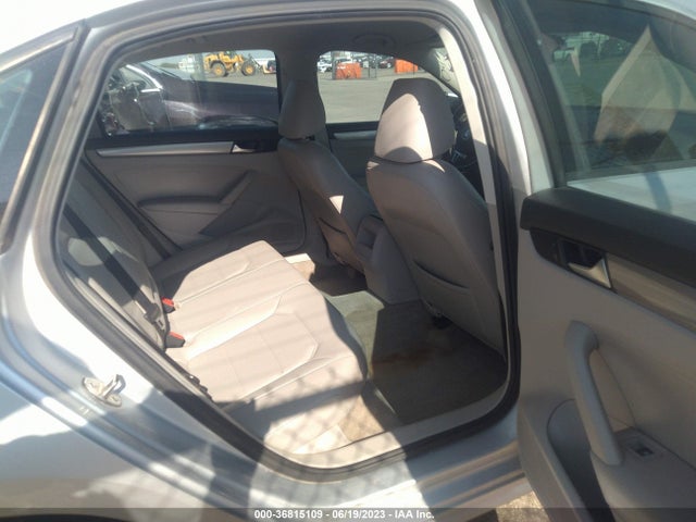 1VWAT7A39FC037971 Volkswagen Passat 1.8t Wolfsburg Ed