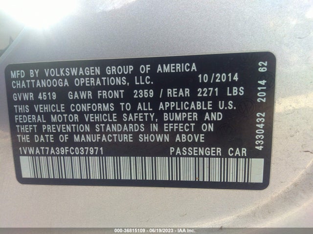 1VWAT7A39FC037971 Volkswagen Passat 1.8t Wolfsburg Ed
