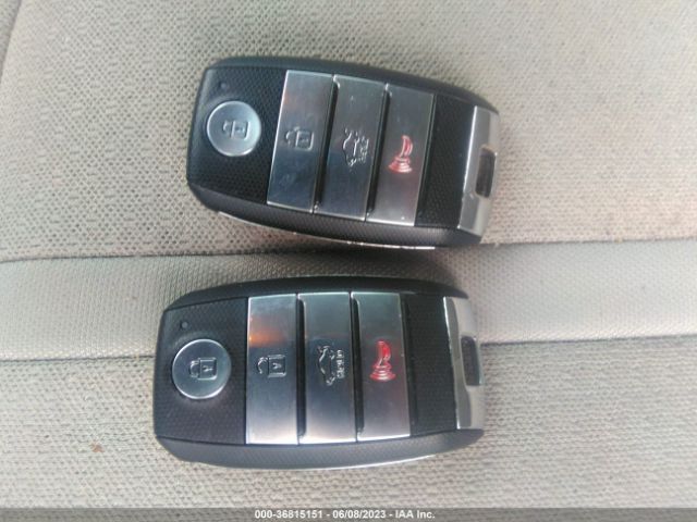 KNAGT4LE3H5012482 KIA Optima Hybrid Base
