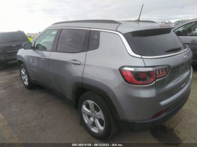 3C4NJCBB2KT809377 Jeep Compass Latitude