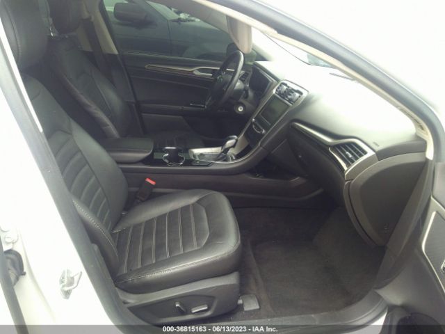 3FA6P0HD1ER158373 Ford FUSION SE