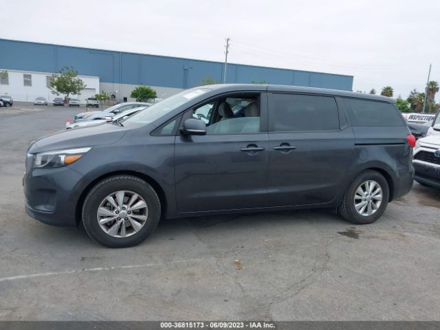 KNDMB5C1XH6323056 KIA SEDONA LX