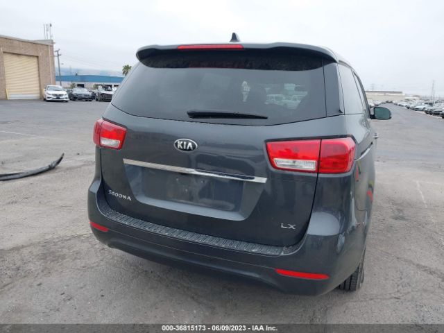 KNDMB5C1XH6323056 KIA SEDONA LX