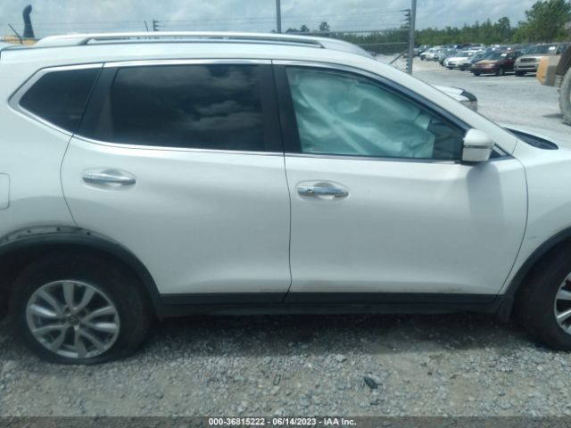 KNMAT2MT9HP606640 Nissan ROGUE SV