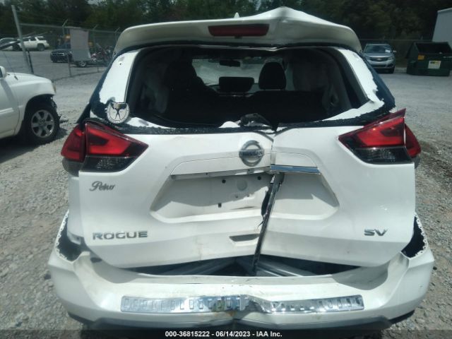 KNMAT2MT9HP606640 Nissan ROGUE SV