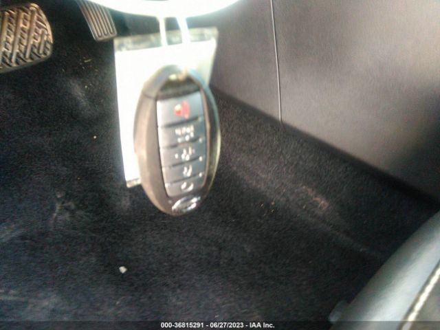 1N4AA6AV4KC378196 Nissan MAXIMA SL