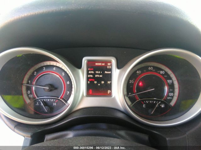 3C4PDDAG8FT526880 Dodge JOURNEY SE
