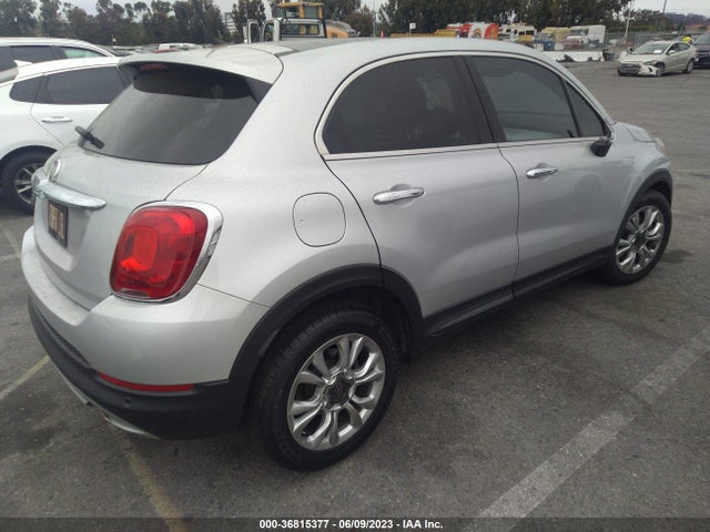 ZFBCFXDT8GP354426 Fiat 500x Lounge