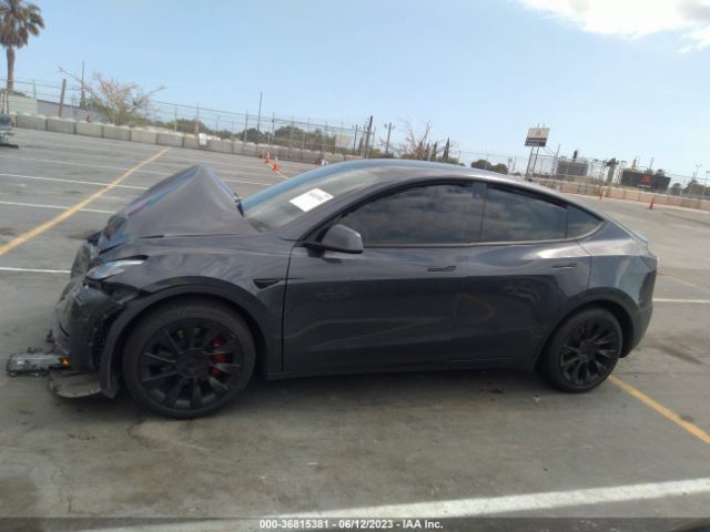 5YJYGDEE0MF253708 Tesla Model Y Long Range