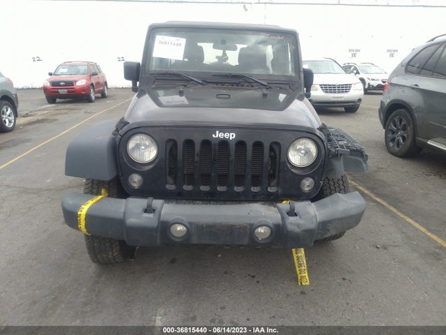 1C4BJWDG0GL335946 Jeep Wrangler Unlimited Sport
