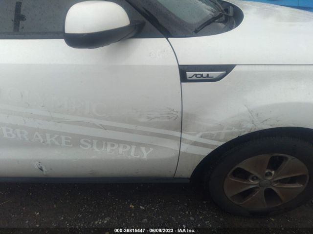 KNDJN2A26G7356603 KIA Soul Base