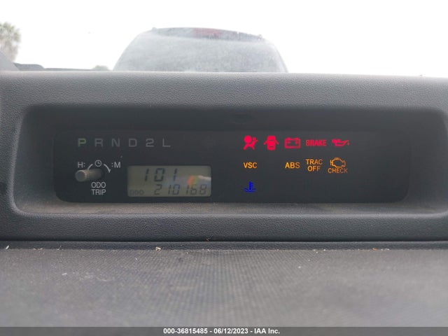 2005 SCION XB VIN: JTLKT324950195058