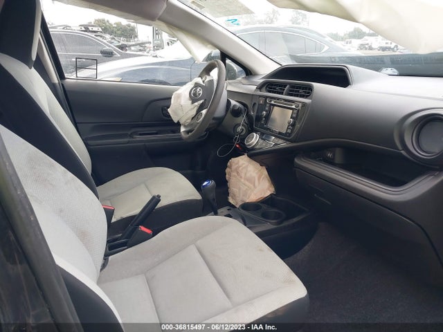Toyota Prius C One/two/three/four 2015 JTDKDTB39F1113812 Image 12