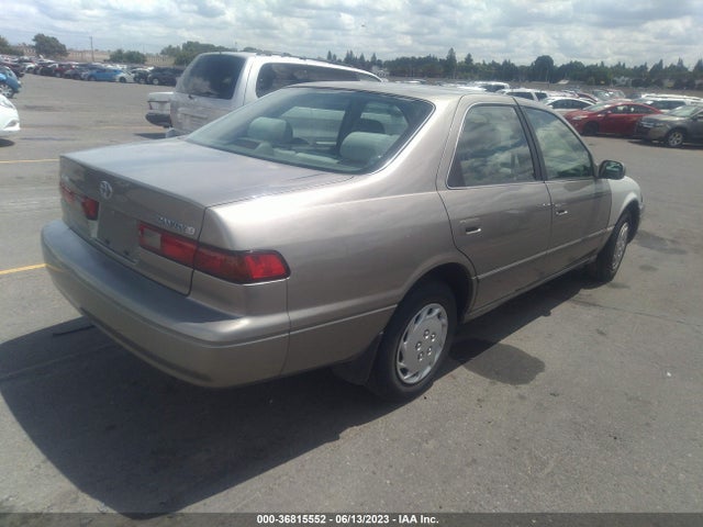 1997 TOYOTA CAMRY LE/XLE VIN: JT2BG22K1V0063882