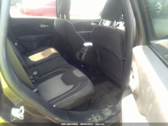 1C4PJLCS0EW261403 Jeep Cherokee Latitude