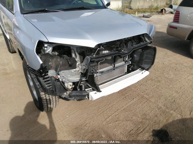 Toyota 4RUNNER SR5 2021 JTEEU5JR2M5235492 Image 8