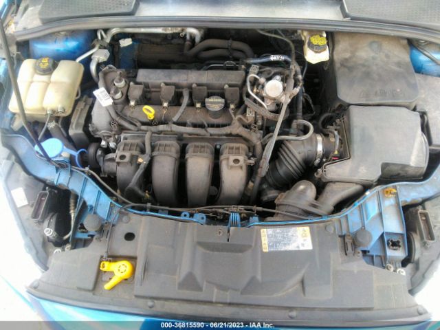 1FADP3F27JL315049 Ford FOCUS SE