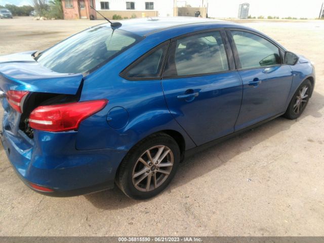 1FADP3F27JL315049 Ford FOCUS SE