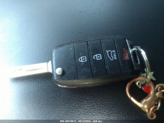 5XYPG4A35KG578456 KIA SORENTO L