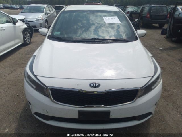 KIA FORTE LX 2017 3KPFK4A73HE137167 Image 12