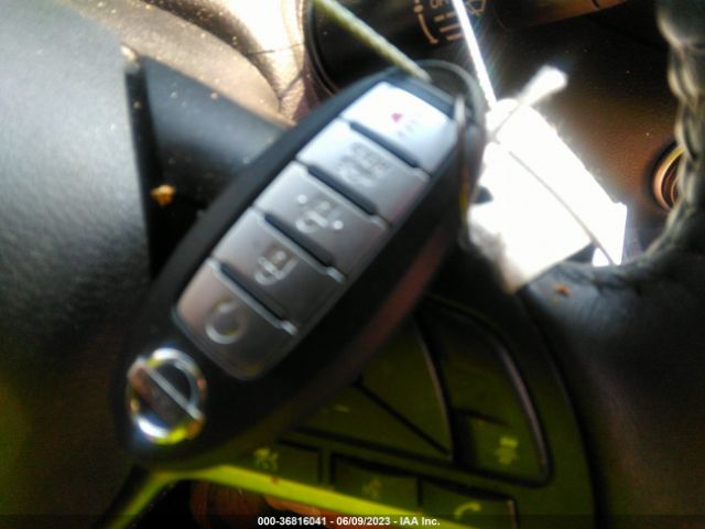 3N1AB8CV8MY204113 Nissan SENTRA SV