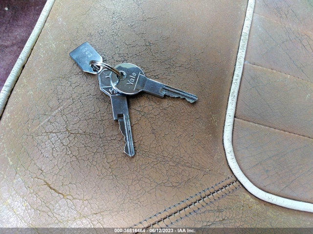1987 ROLLS-ROYCE SILVER SPUR VIN: SCAZN02A3HCX21820