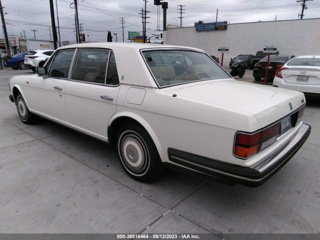 1987 ROLLS-ROYCE SILVER SPUR VIN: SCAZN02A3HCX21820