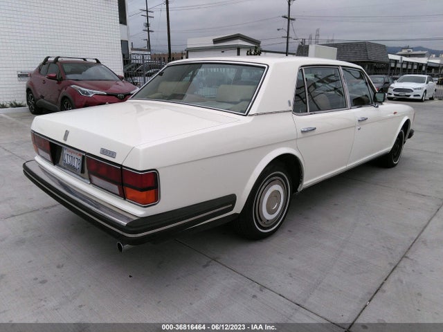 1987 ROLLS-ROYCE SILVER SPUR VIN: SCAZN02A3HCX21820