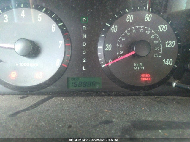 2004 HYUNDAI ELANTRA GLS/GT VIN: KMHDN46D44U835842