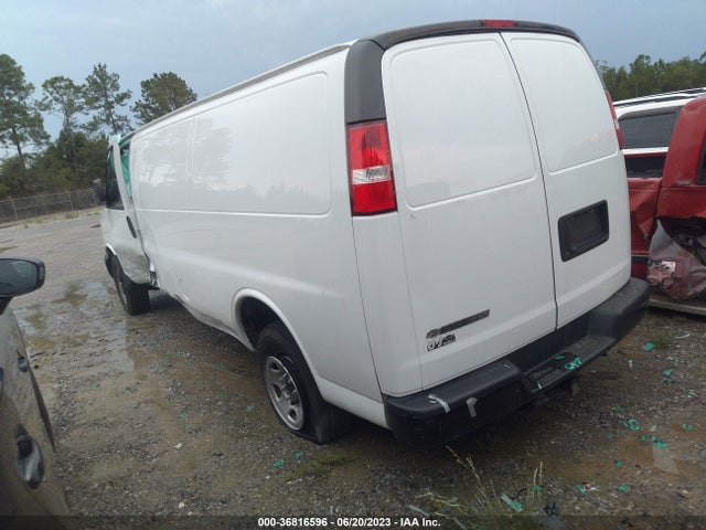 Chevrolet EXPRESS CARGO VAN 2018 1GCZGHFG8J1337159 Image 4