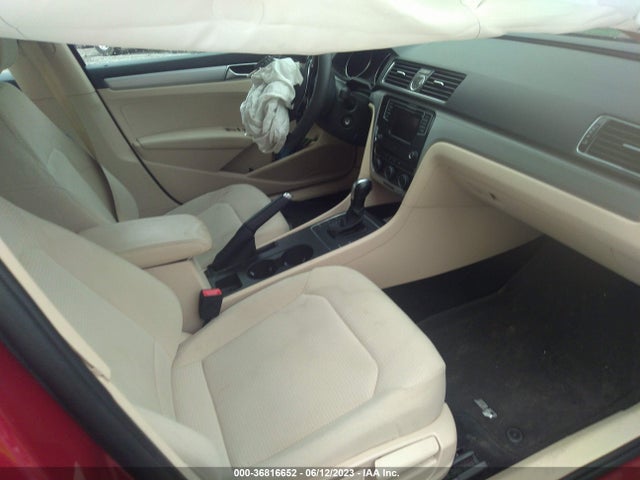 2017 VOLKSWAGEN PASSAT 1.8T S VIN: 1VWAT7A30HC068464